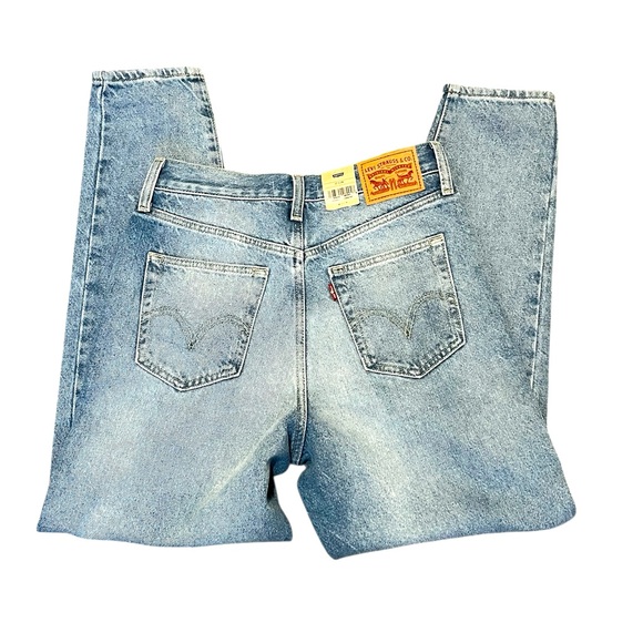 Levi’s High Waisted Mom Light Blue Denim Destruction 100% Cotton Size: 27 - Picture 8 of 10